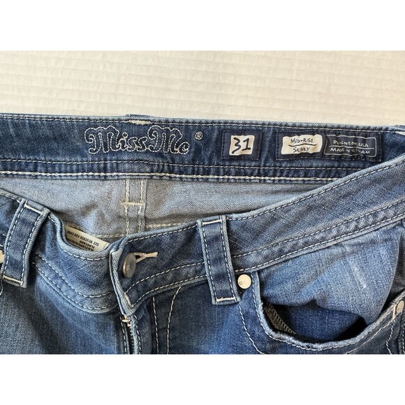 Miss Me Jeans Skinny Mid Rise Size 31 inch Distressed 28 Inseam - Picture 3 of 6